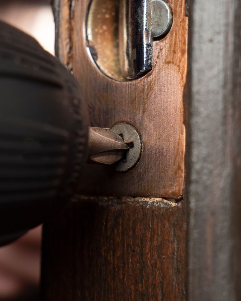 Fix / Replace locks and UPVC